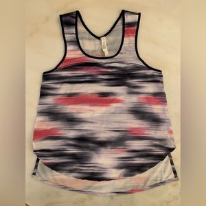 Lululemon workout tank